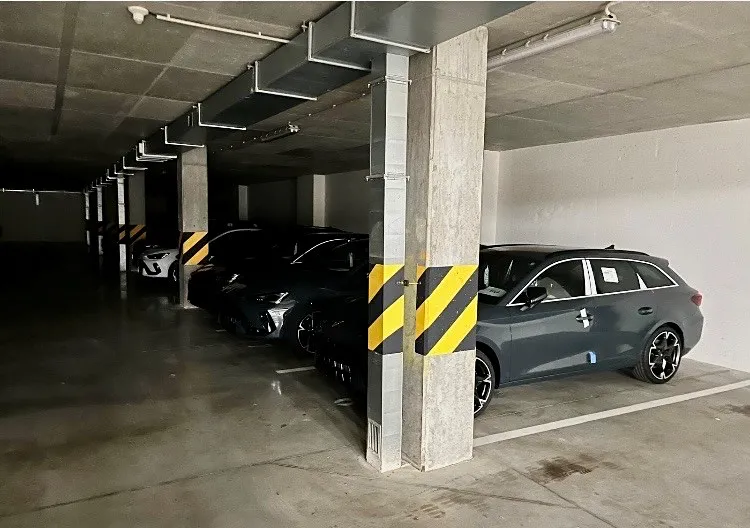 Prodej garážového stání 12 m²